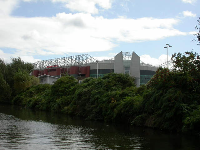 File:Old Trafford Stadium - geograph.org.uk - 1472622.jpg