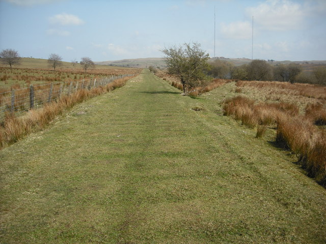 Old railway trackbed - geograph.org.uk - 1254823