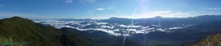 Panorama des montagnes depuis le mont Oriod