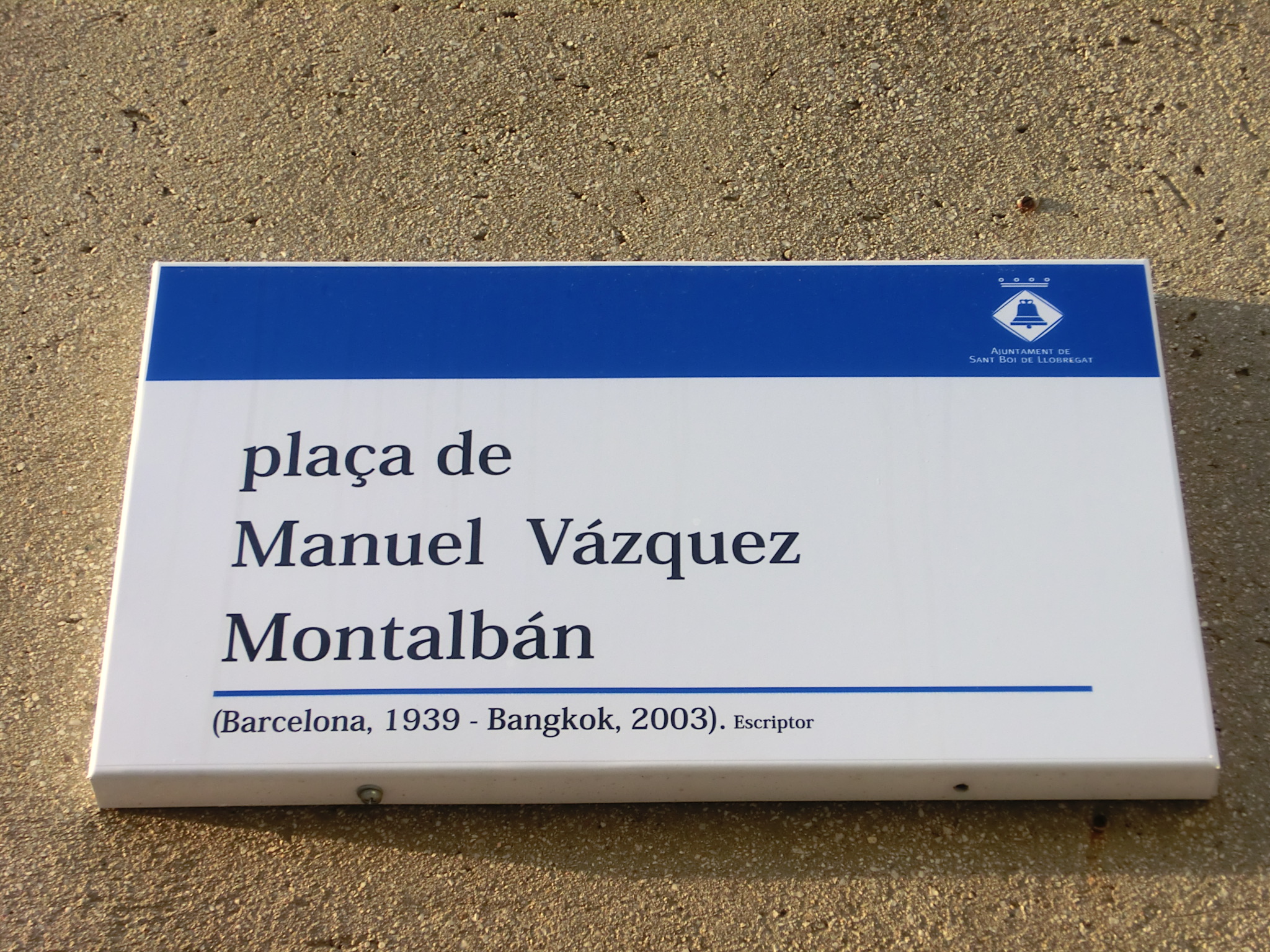 Plaza Vázquez Montalbán en Sant Boi de Llobregat.