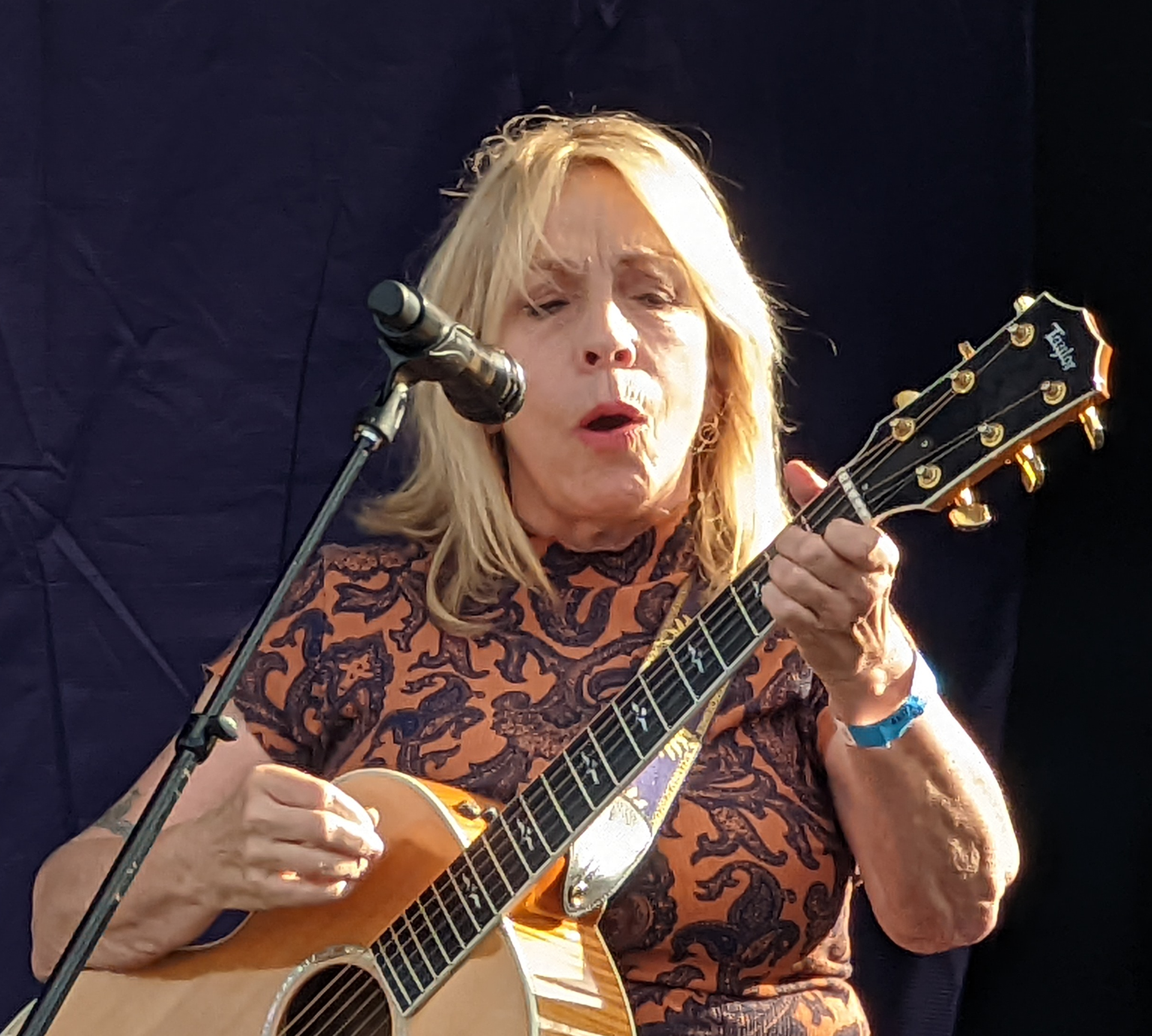 File:Rickie Lee Jones at French Quarter Festival 2022  - Wikimedia  Commons