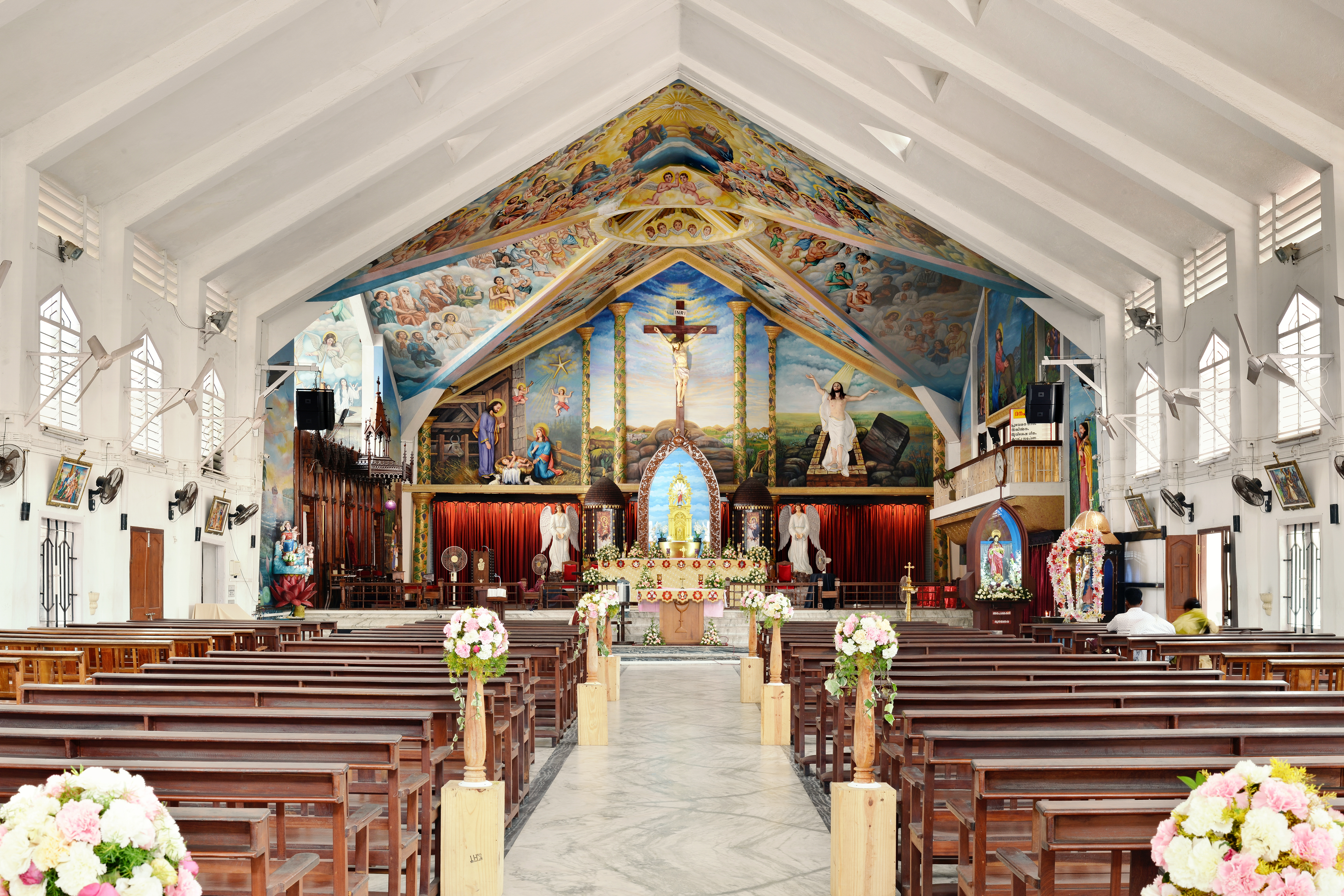 Sanctuary Fascinate Array File:St. Mary's Syro-Malabar Cathedral Basilica, Ernakulam by Augustus  Binu.jpg - Wikimedia Commons