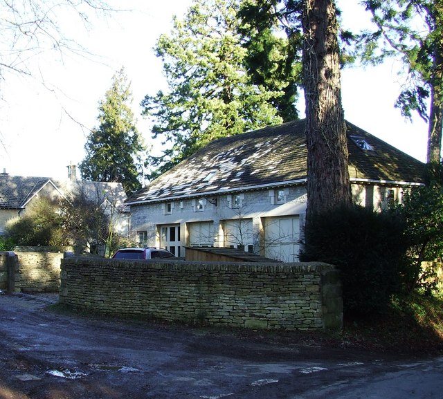 File:The Old Coach House for Cowley Manor - geograph.org.uk - 1509141.jpg