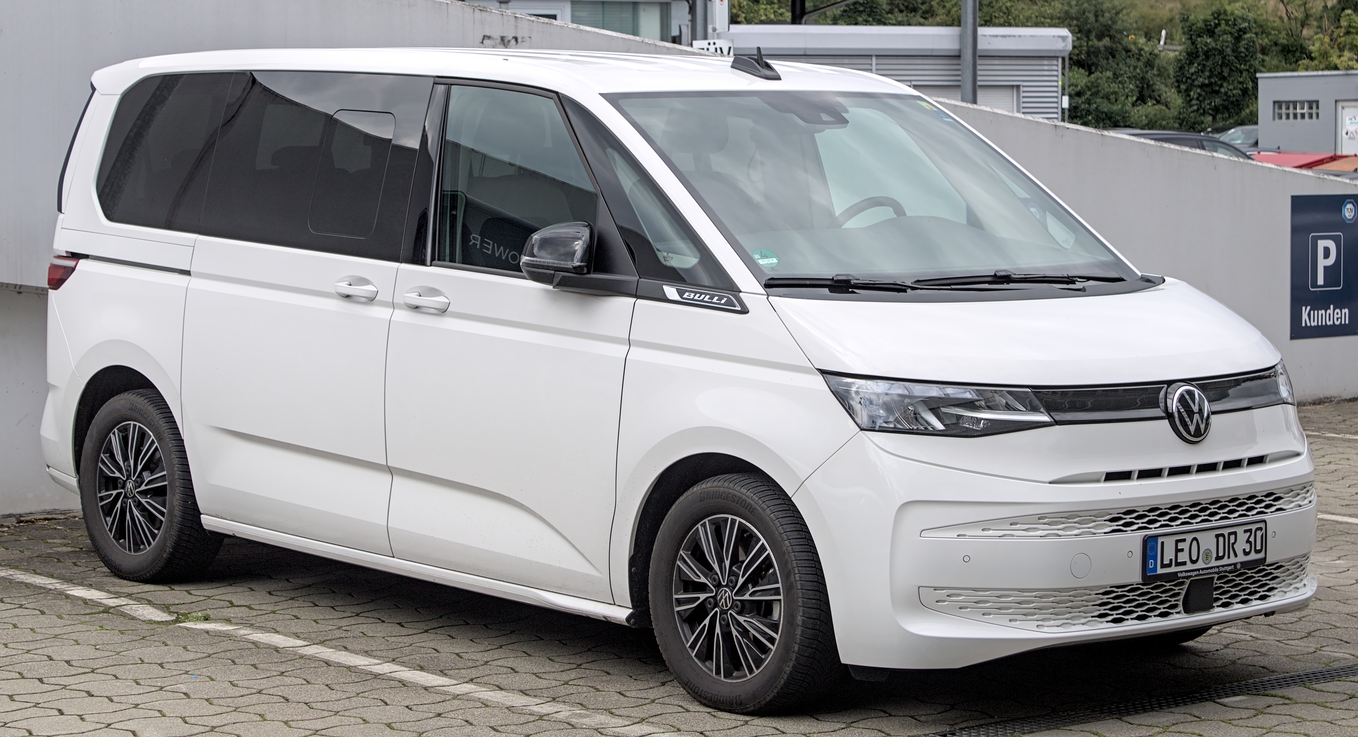 The new Volkswagen T7 Multivan is basically perfect - CNET