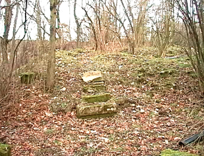 File:Wüstung Studnitz 1999-01-03 08.jpg