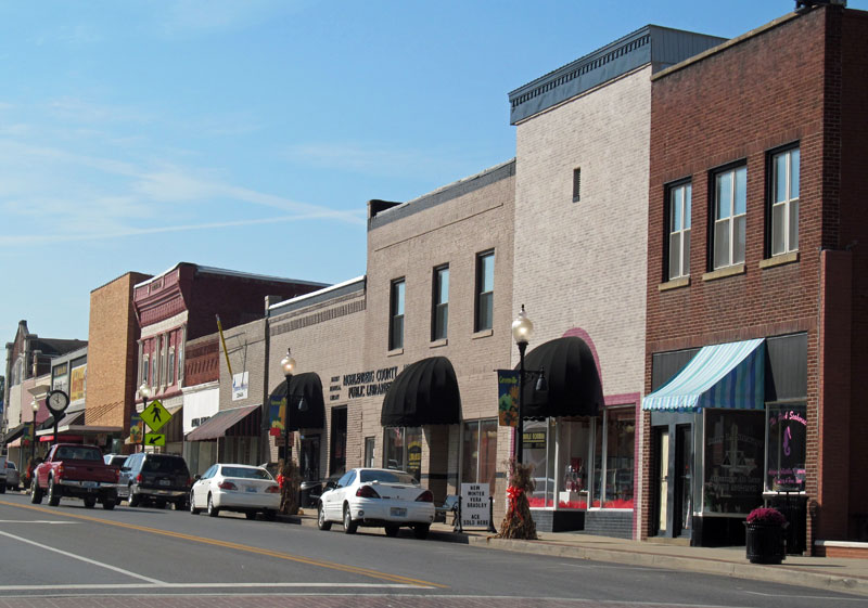 File:100 block of South Main Street Greenville, Kentucky.jpg - Wikimedia Co...