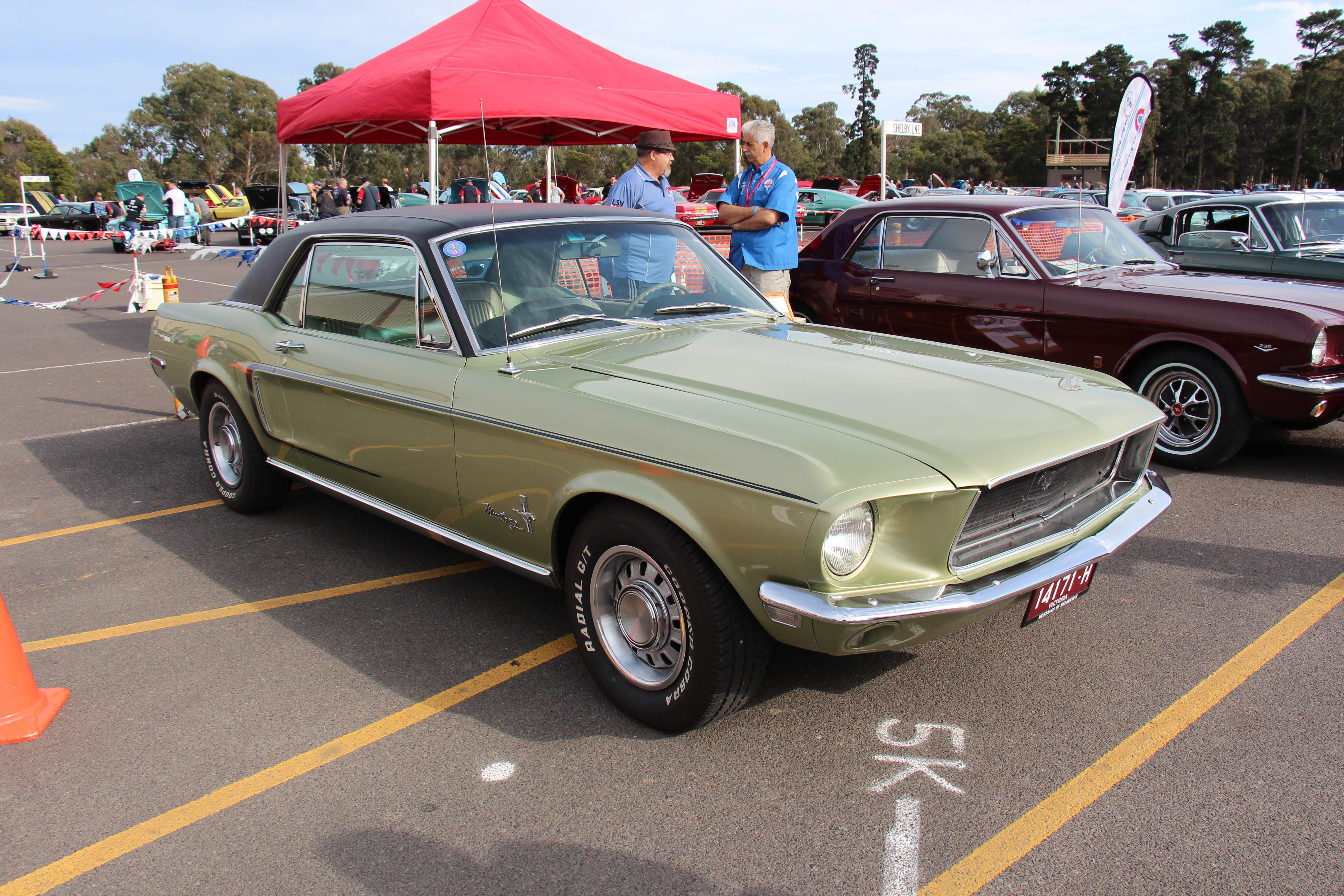 Ford pony. Ford Mustang Hardtop 1968. Ford Mustang (first Generation). Хардтоп-Фастбэк. Ford Mustang Hardtop 1964.