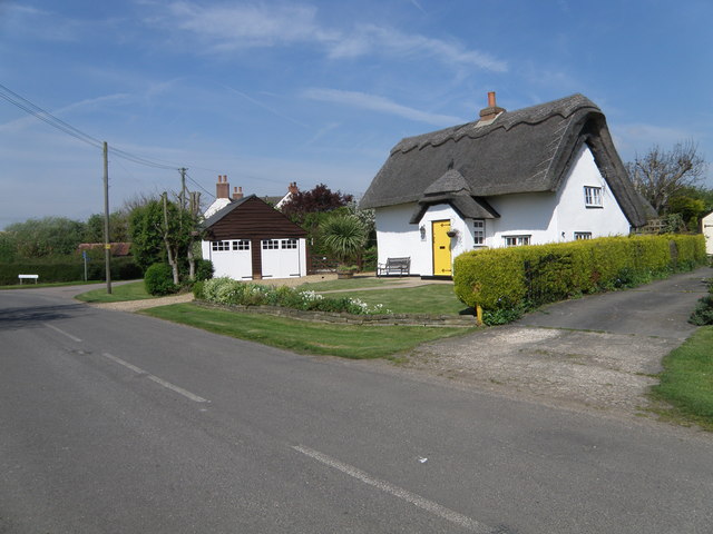 File:Cottage in Duloe - geograph.org.uk - 1279866.jpg