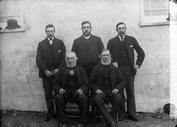 File:Elders of Deunant chapel (CM), Aberdaron (1896) NLW3362764.jpg