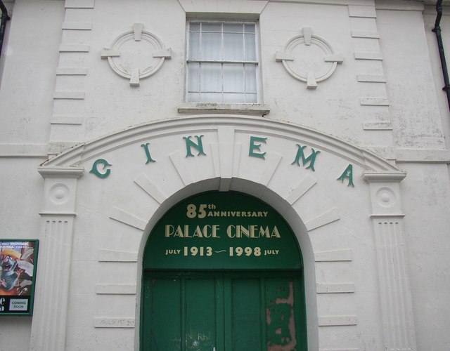 File:Entrance to the Palace Cinema, Hill Street - Upper Market Street, Haverfordwest - geograph.org.uk - 615497.jpg