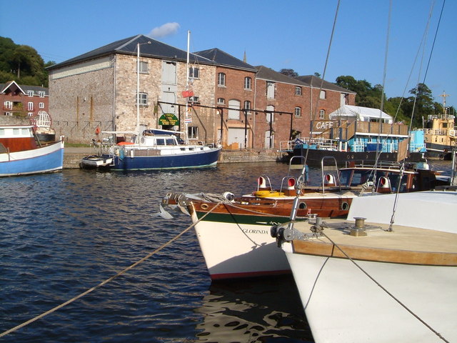 Exeter canal basin - geograph.org.uk - 236116