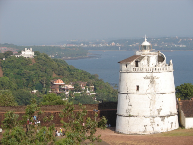 File:Fort Aguada Goa.JPG