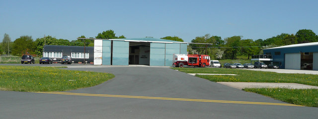 File:Hangars at Shobdon - geograph.org.uk - 802696.jpg