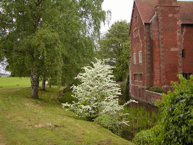 File:Harvington Hall (detail) and moat - geograph.org.uk - 772552.jpg