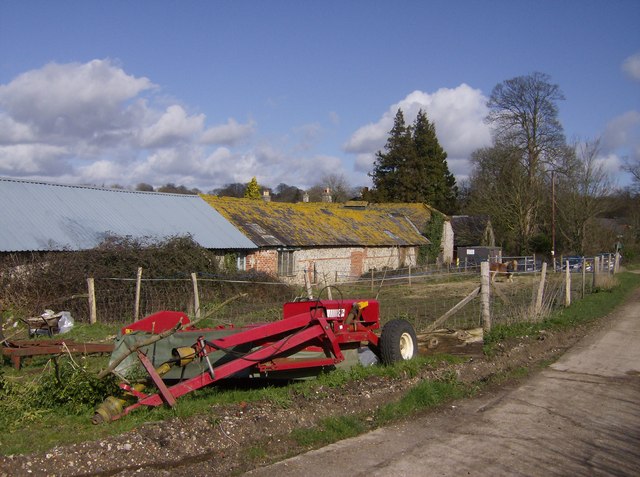 File:Holme Farm - geograph.org.uk - 355142.jpg