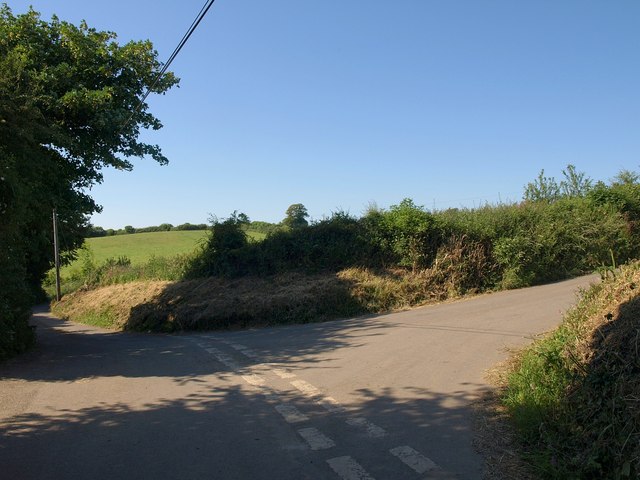 File:Lane junction, North Huish - geograph.org.uk - 1376938.jpg