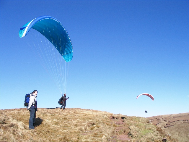 File:Paragliders on Graig Fan Las - geograph.org.uk - 712972.jpg