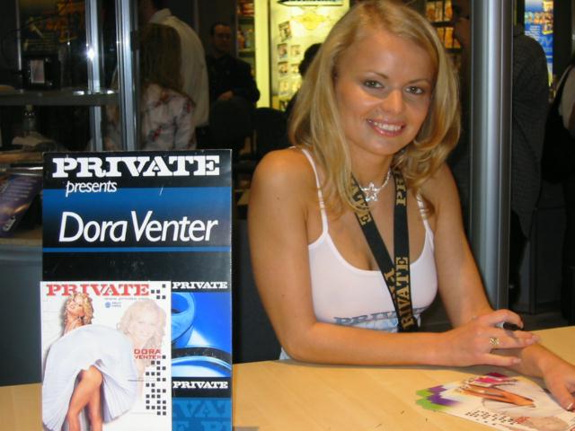 File:Private Presents Dora Venter.jpg