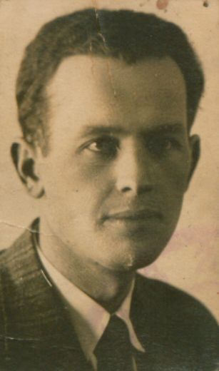 <span class="mw-page-title-main">Teofilis Tilvytis</span> Soviet Lithuanian poet and writer