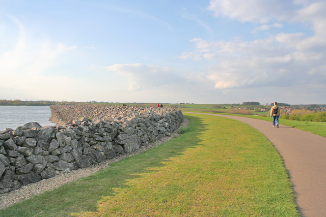 The Dam at Rutland Water - geograph.org.uk - 161606