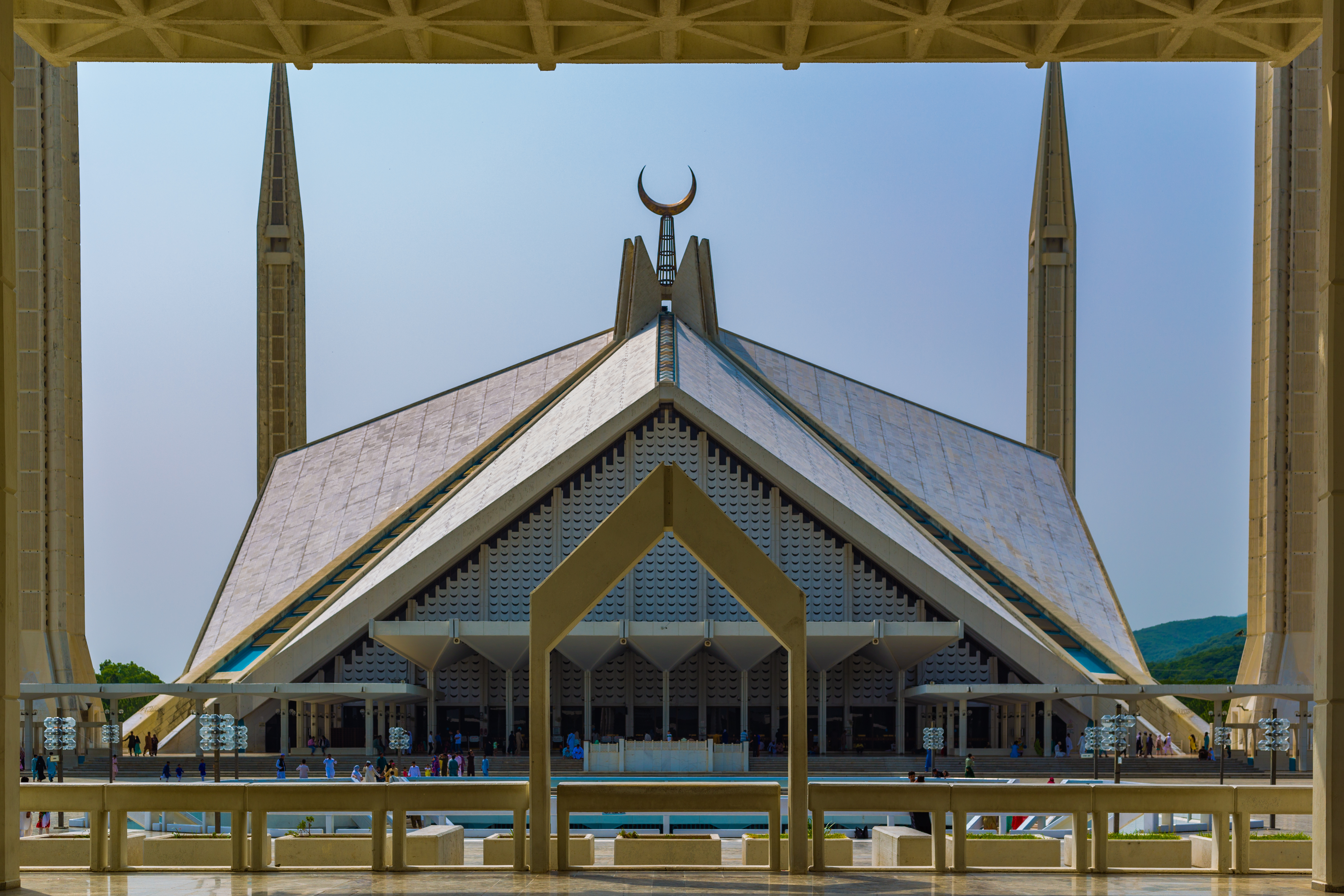 faisal masjid inside