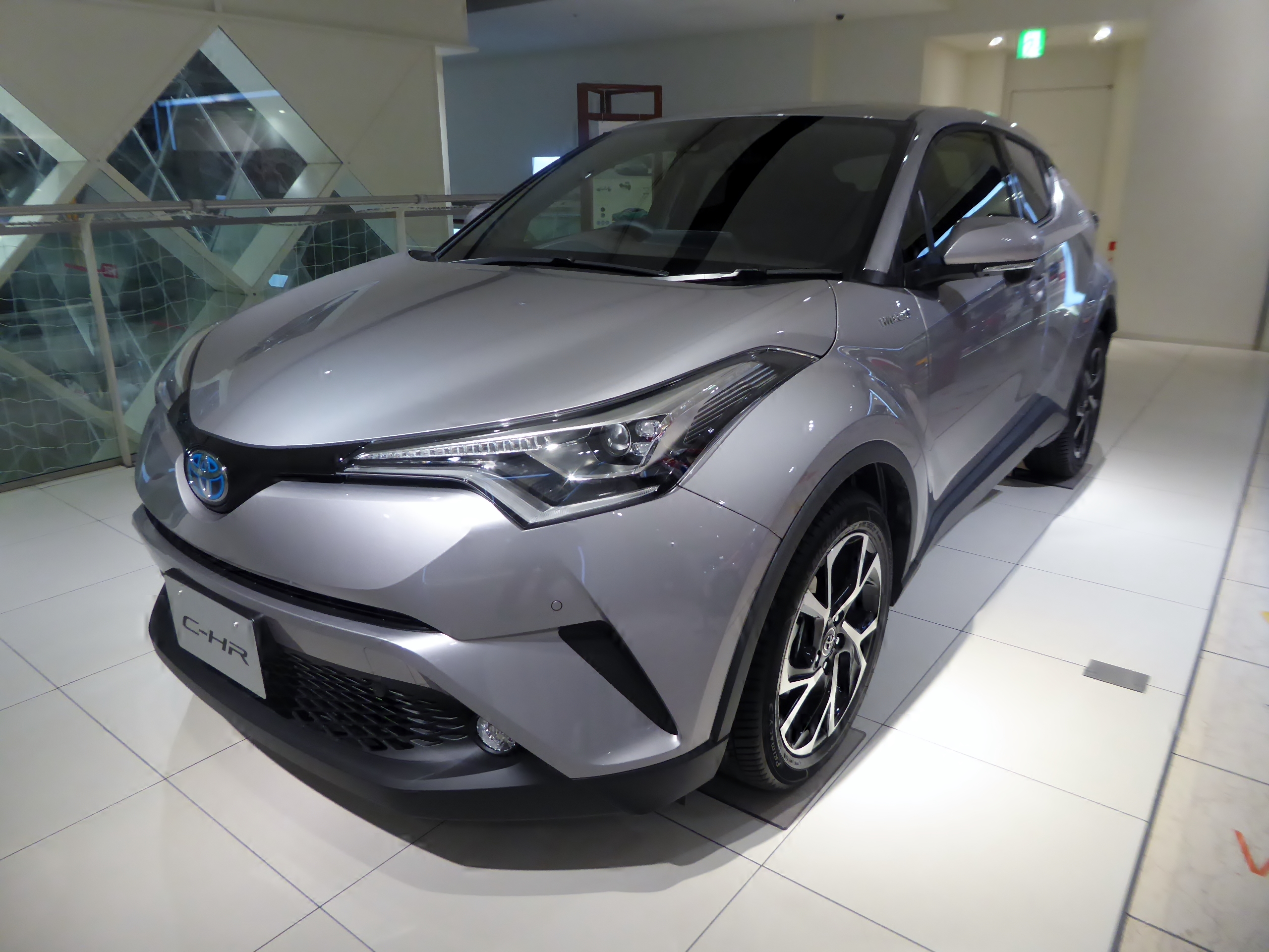 File:Toyota C-HR G (DAA-ZYX10-AHXEB) front.jpg - Wikimedia Commons