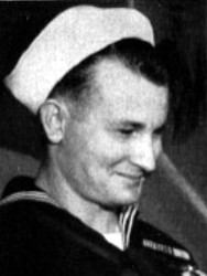 آتش نشان درجه یک USCG Paul Leaman Clark.jpg