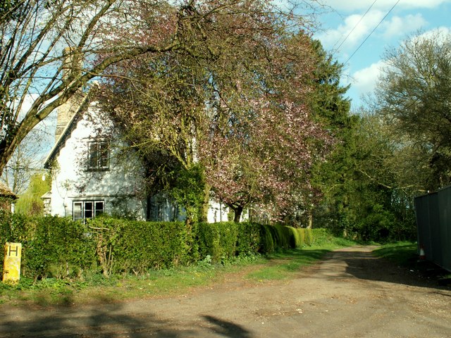 A public footpath by Toft church - geograph.org.uk - 1243923