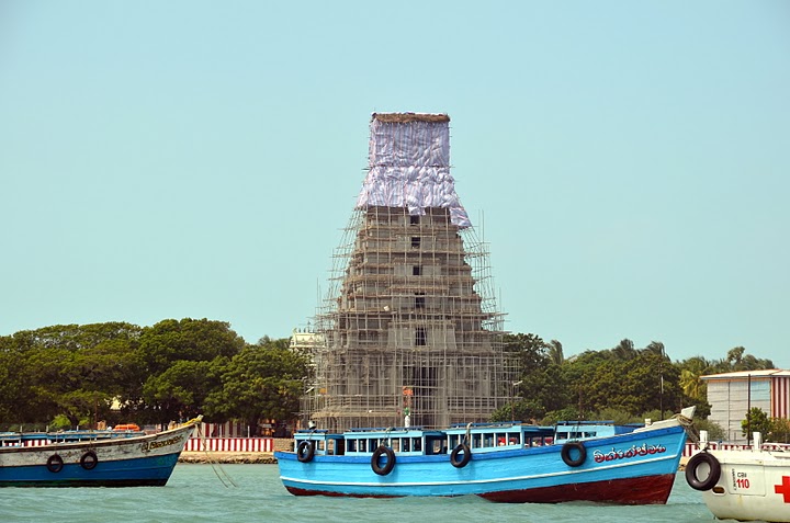 File:Amman temple Gopuram Naina teevu.JPG