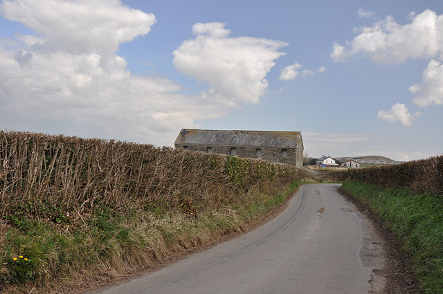 File:Back road to Llandow from the old airfield - geograph.org.uk - 1230165.jpg