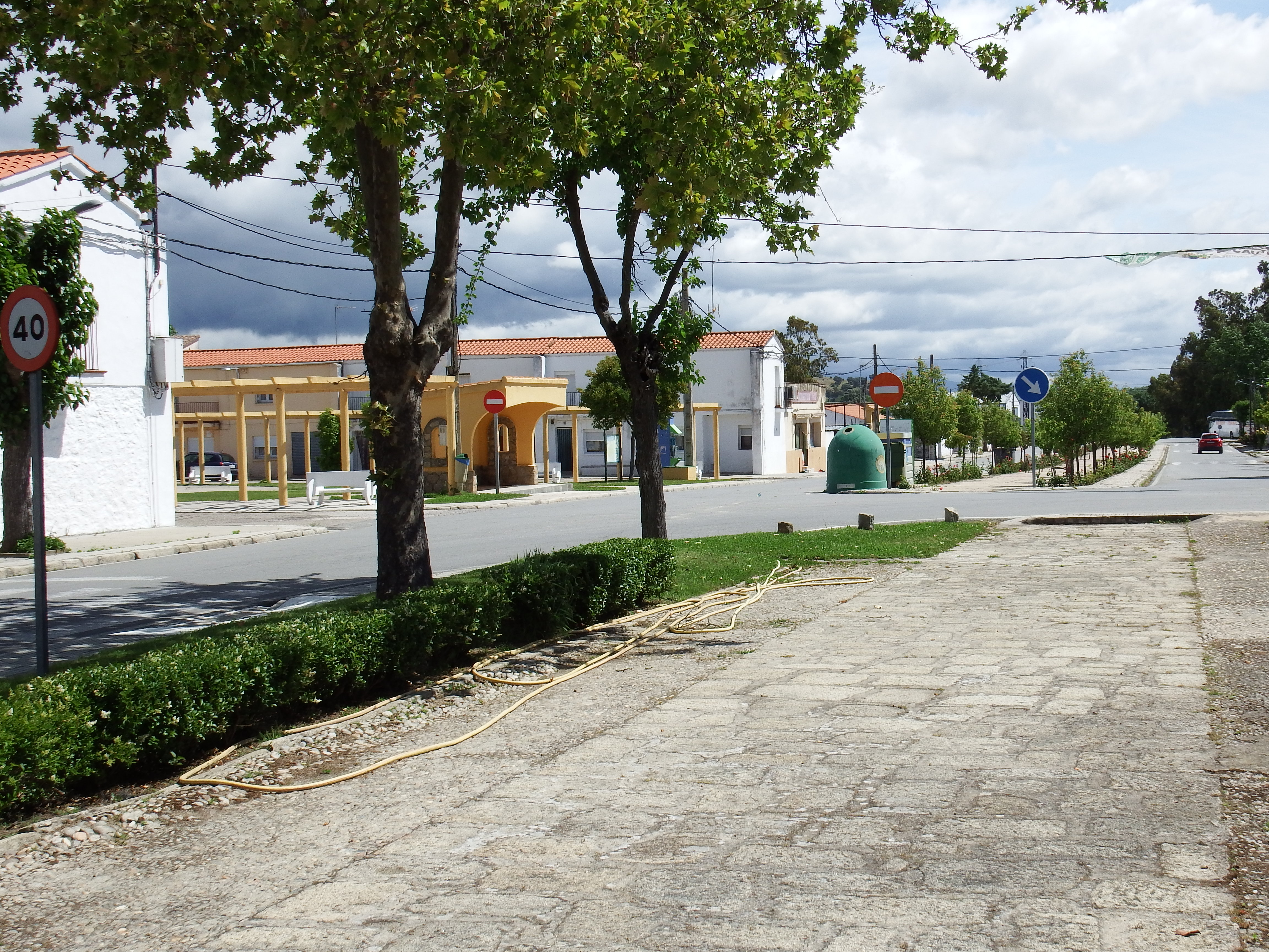 File:Estação Brás de Pina.JPG - Wikimedia Commons