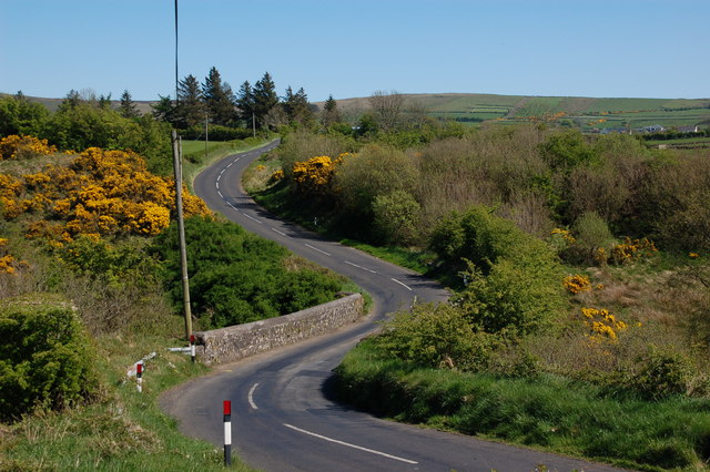 File:Bridge near Carnalbanagh - geograph.org.uk - 421909.jpg