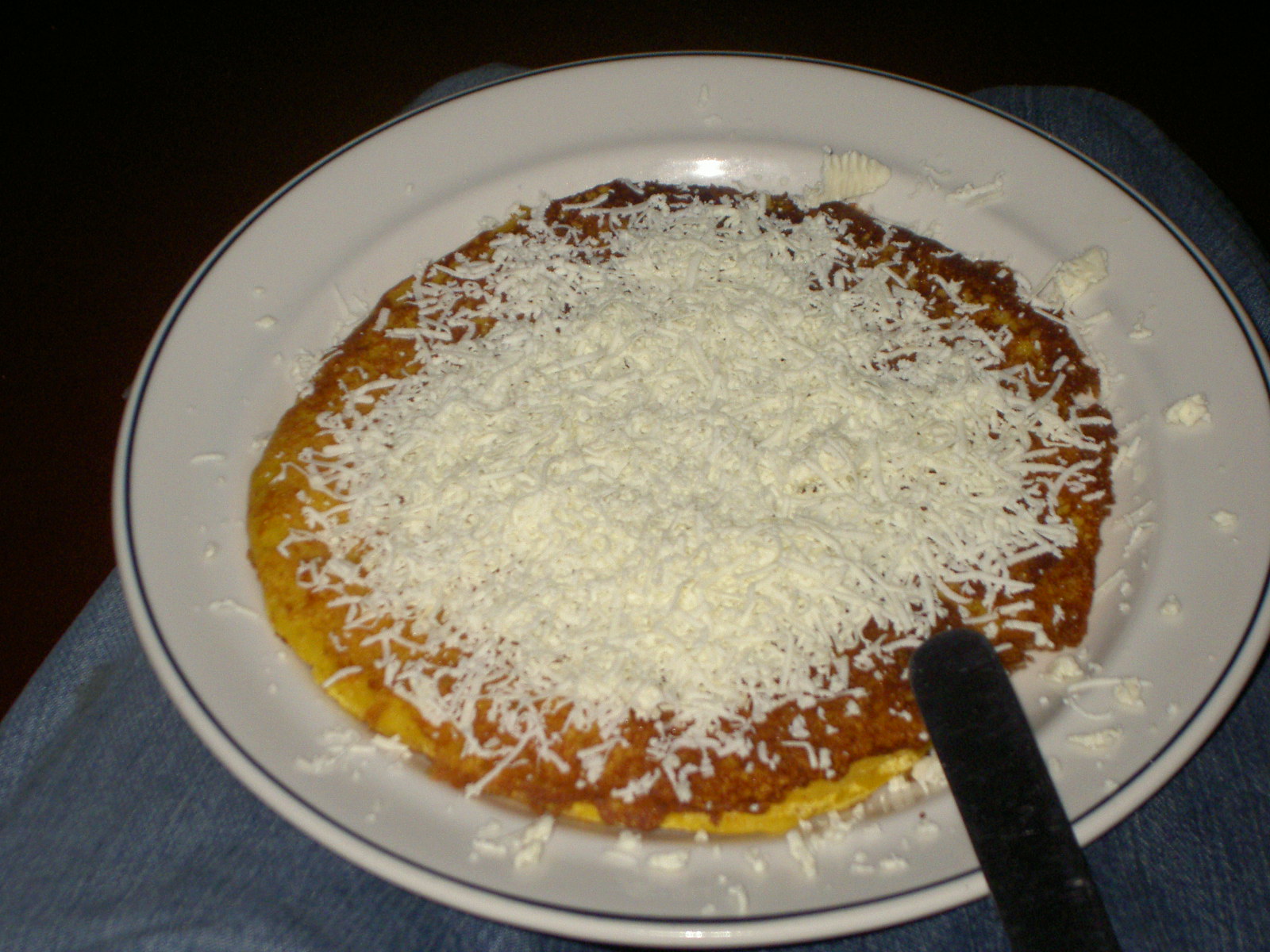 Cachapa_con_queso_rallado.jpg