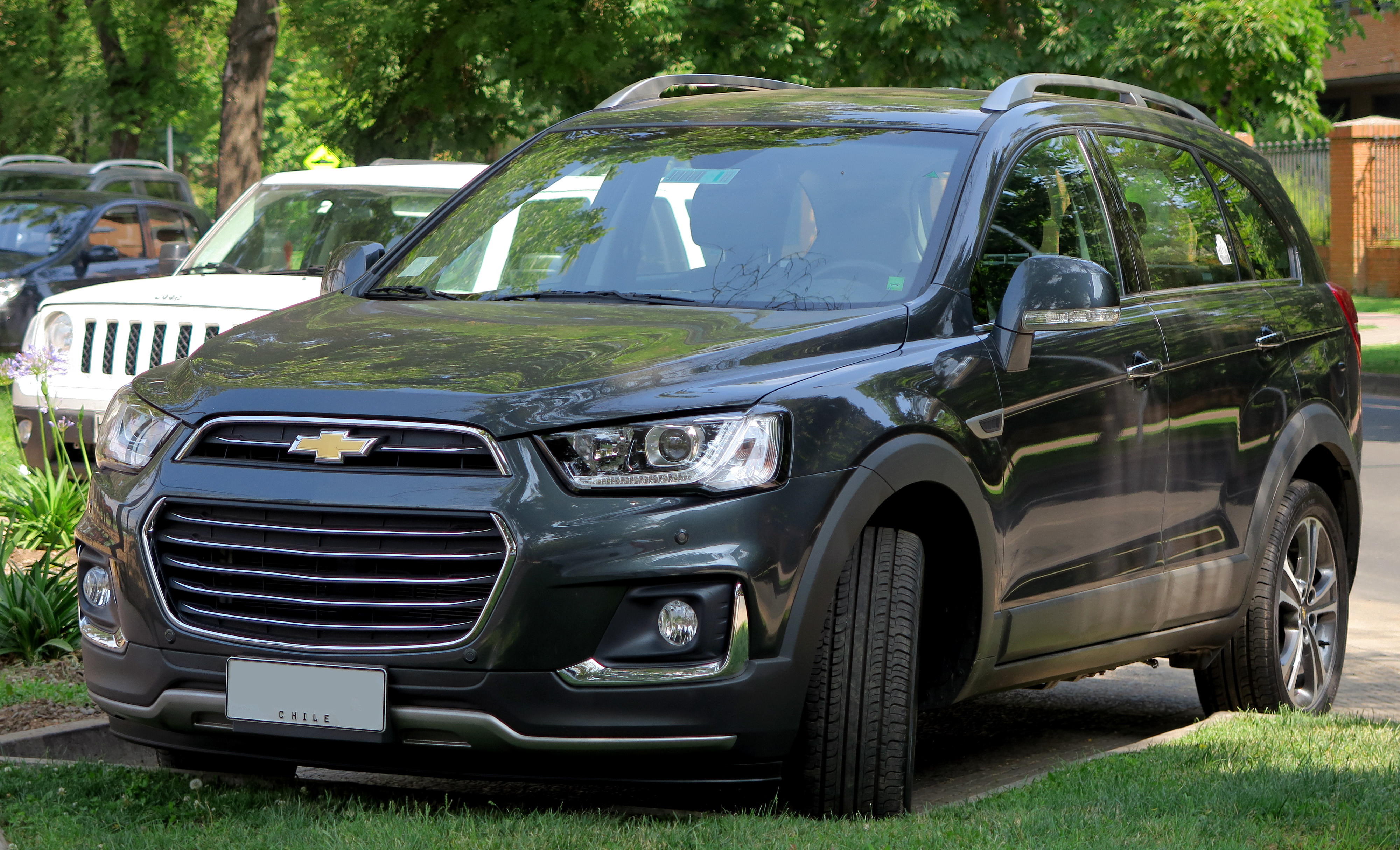 Цены на Chevrolet Captiva 2018 в Узбекистане