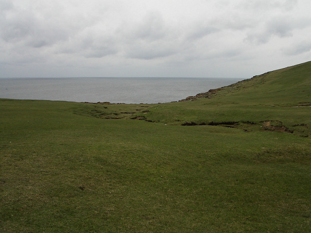 File:Clifftop valley - geograph.org.uk - 181595.jpg