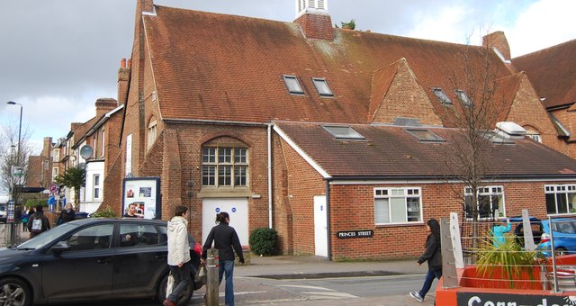 File:Cowley Road Methodist Church - geograph.org.uk - 3958954.jpg