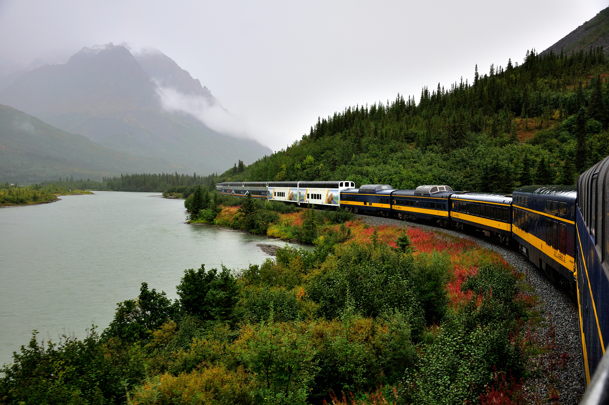 Train photo. Аляска ЖД дорога. Эстакадная железная дорога, Ванкувер, Канада. Аляска США поезда. Красивая железная дорога.