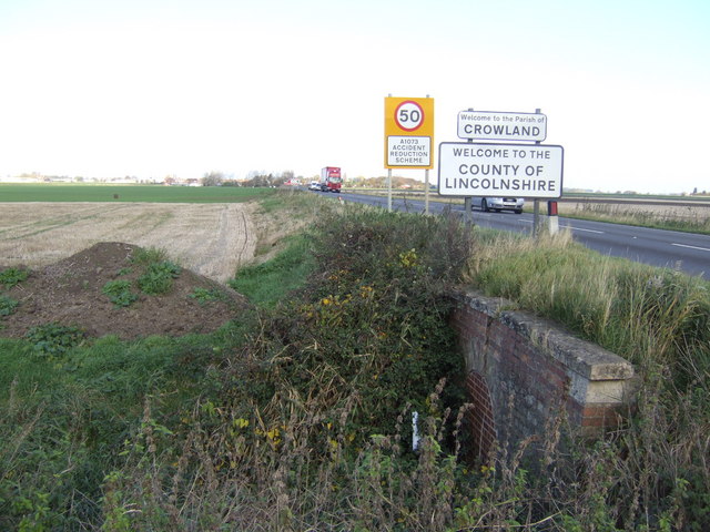 File:Entering Lincolnshire - geograph.org.uk - 599868.jpg