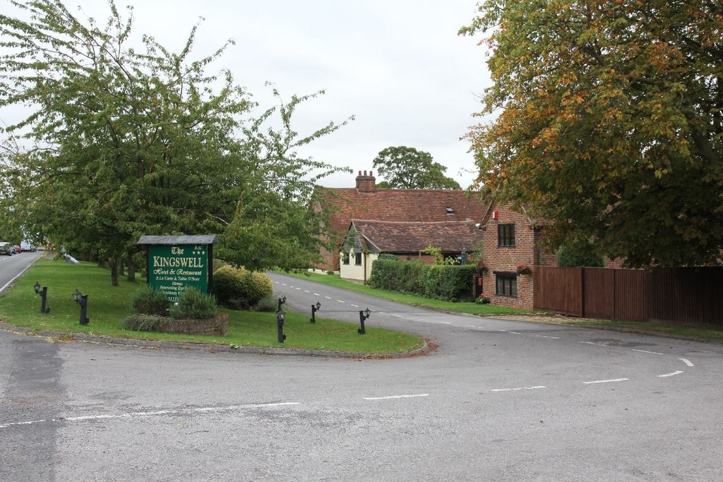 File:Entrance to the Kingswell - geograph.org.uk - 2623072.jpg - Wikimedia  Commons