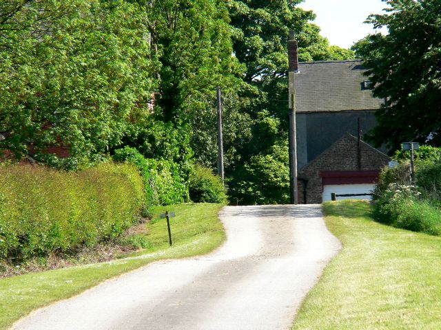 File:Etton Fields Farm - geograph.org.uk - 183647.jpg