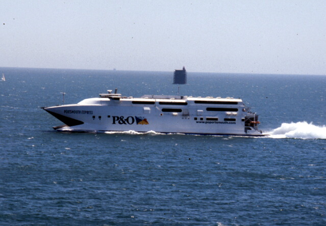 File:Fast ferry near Nab tower - geograph.org.uk - 375102.jpg