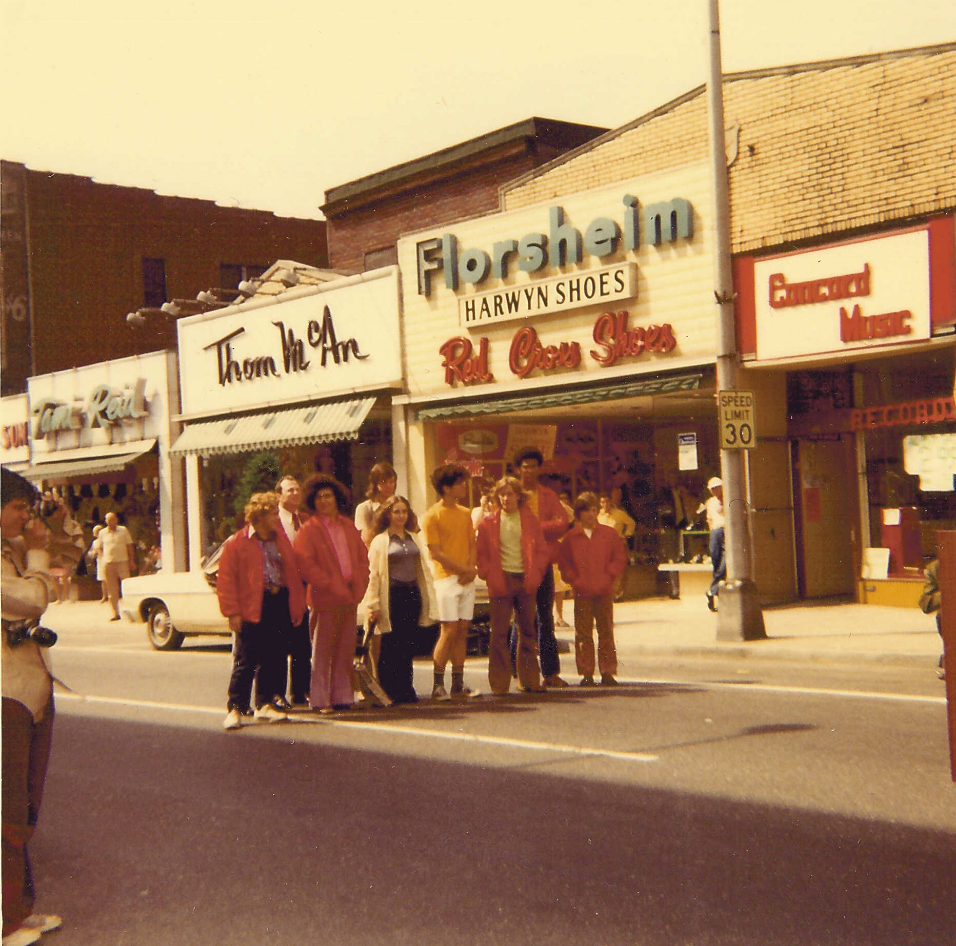 File:Freeport, NY, Main Street 1971 - 01.jpg - Wikimedia Commons