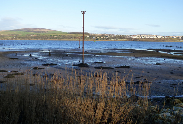 File:Measured Mile post by the Clyde at Parklea - geograph.org.uk - 5258107.jpg