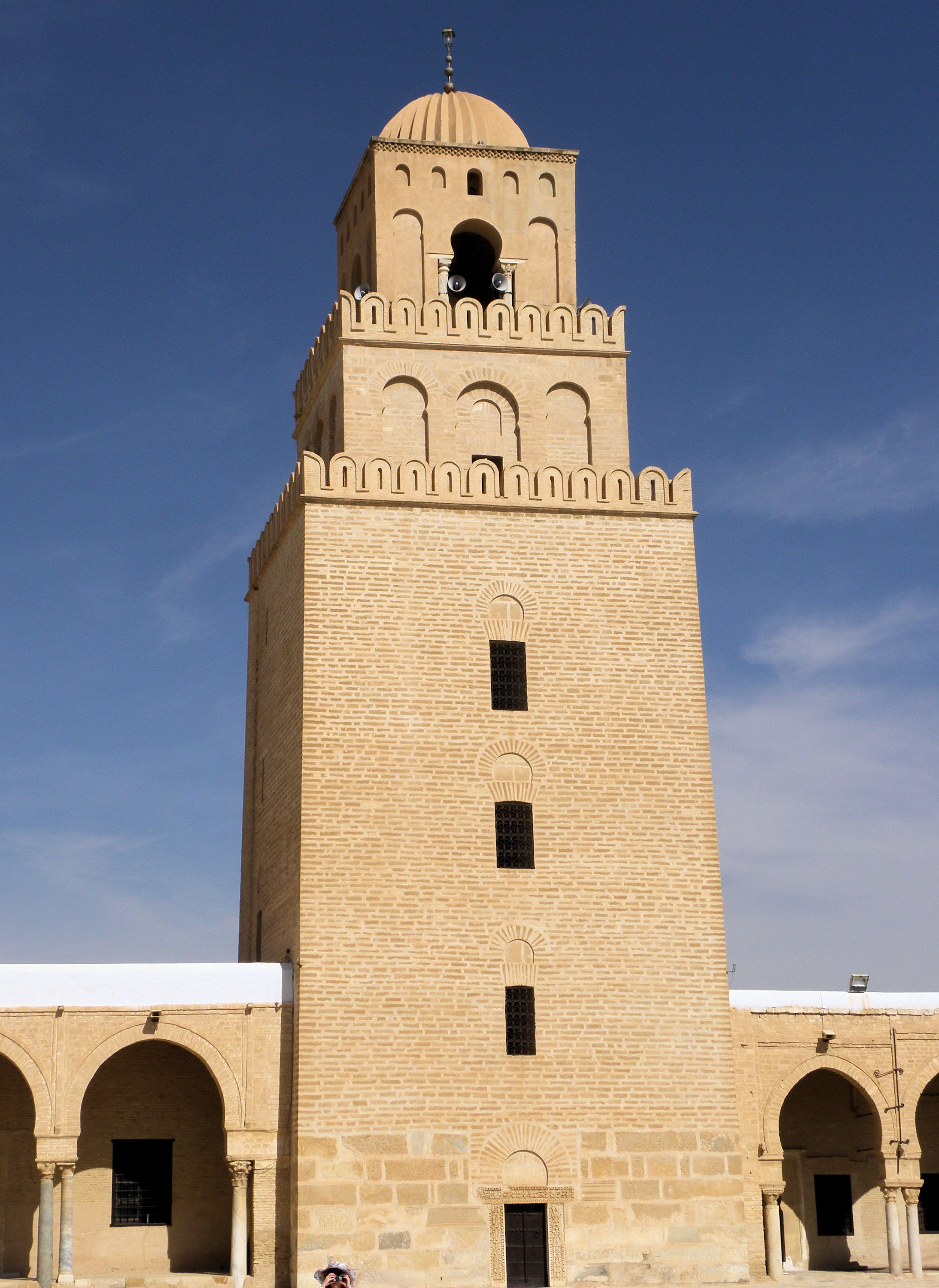 File:Minaret of the Great Mosque of Kairouan, Tunisia.jpg - Wikimedia