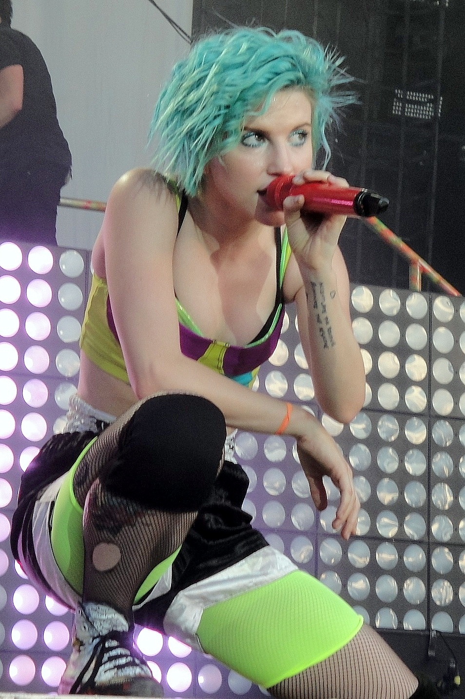 hayley williams blue hair