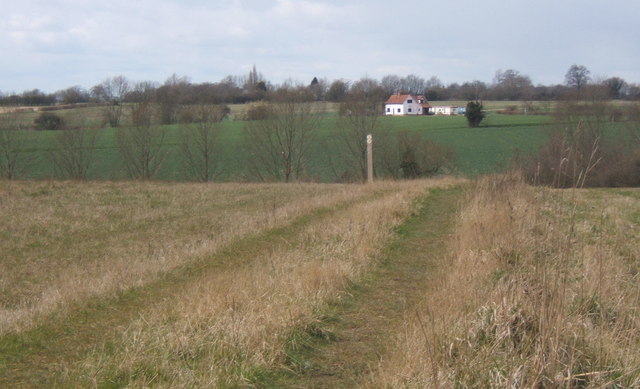 File:Path heading west from Fordham - geograph.org.uk - 736541.jpg