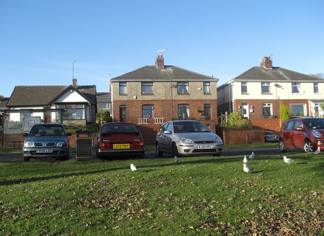 File:Rooms with a view - geograph.org.uk - 1059385.jpg