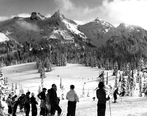 File:Skiers, probably in the Cascade Mountains (1734595814).jpg