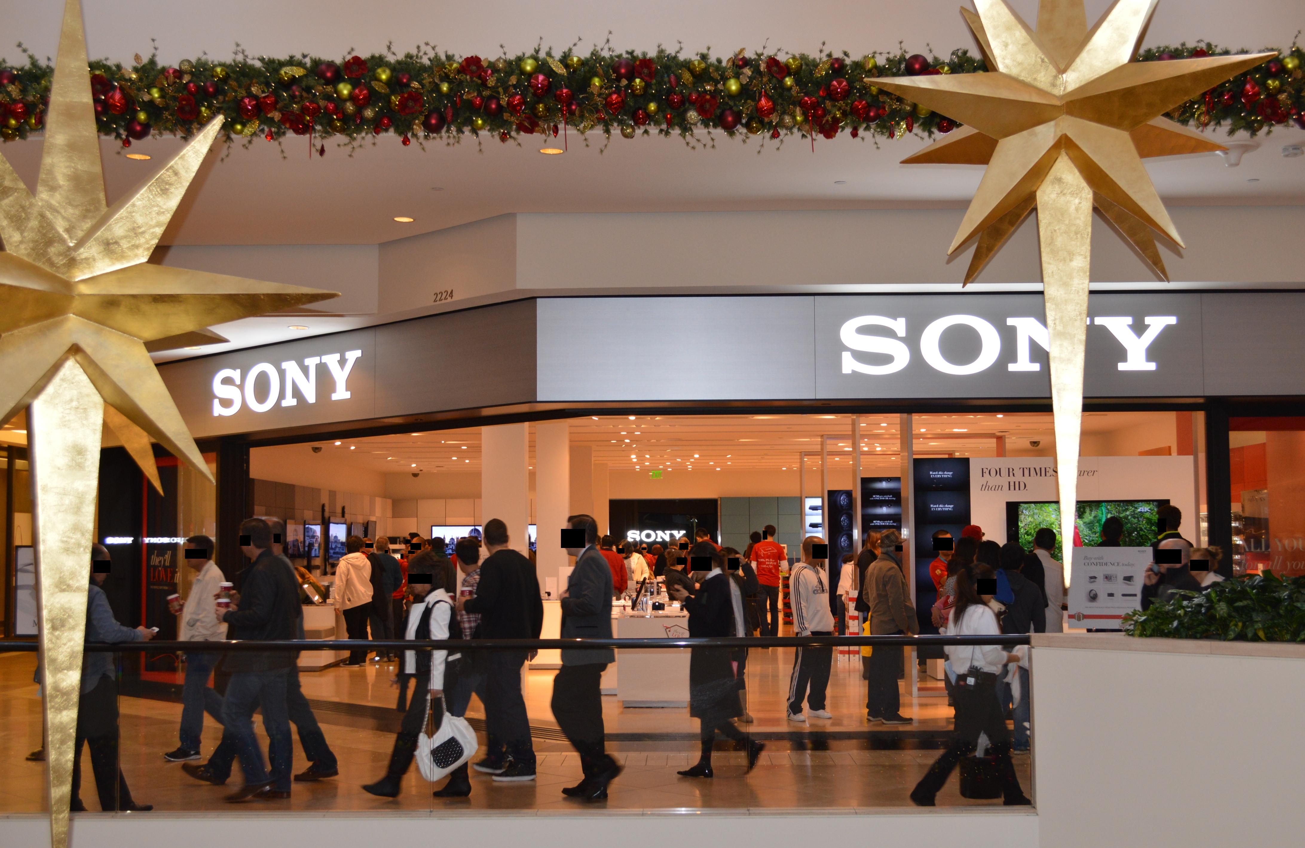 File:South Coast Plaza Christmas display.jpg - Wikipedia