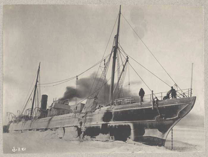 File:Steamer "Cleveland" in ice off Nome, ca 1902 (MOHAI 7255).jpg